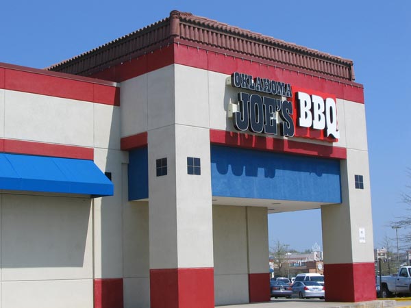 images%2Fslides%2F004_OklahomaJoes