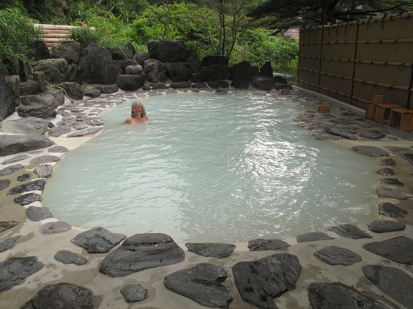 images%2Fslides%2F05-bathing