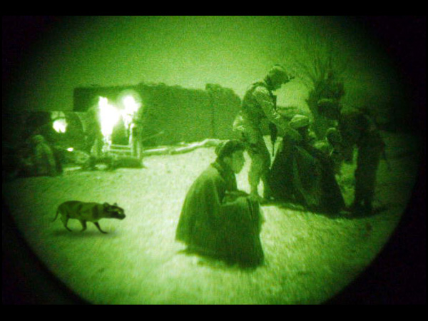 images%2Fslides%2F05_nightVision