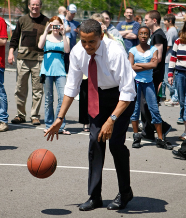 images%2Fslides%2F2_obama_basketball