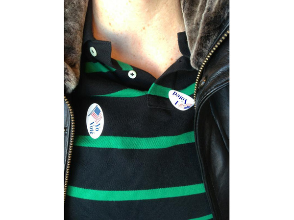 images%2Fslides%2Fyovote-bilingually